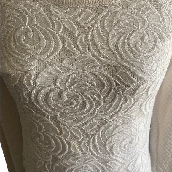 CLOUD CHASER-CREAM COLOR SWEATER - Picture 2 of 6